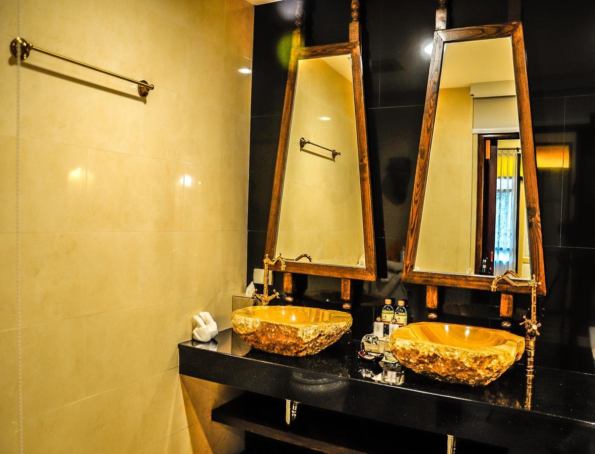 ชูชัยบุรี ศรีอัมพวา 5*